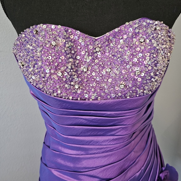 HP💖Kiss Kiss Beautiful Purple 2 Pc Party Dress~Size 6~Intricate Detail~Like-New - Picture 4 of 4